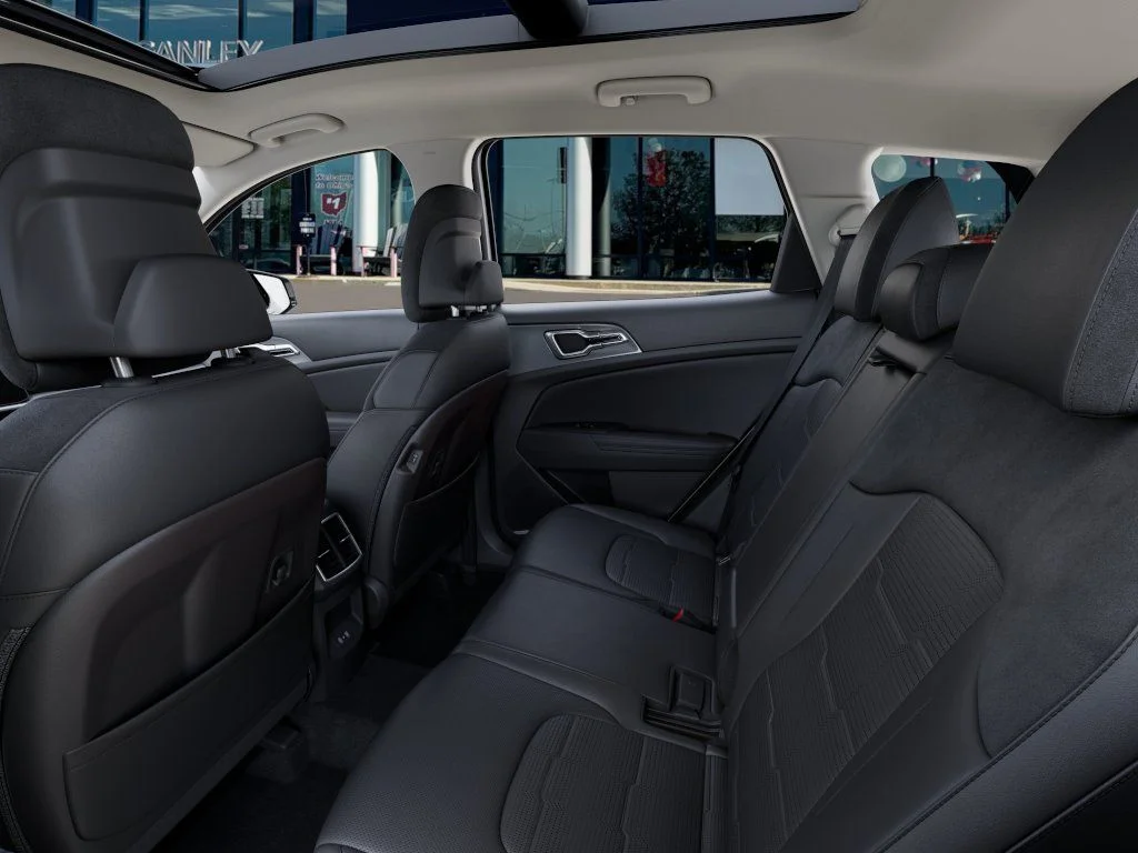 New 2027 White Kia SX-Prestige image 18