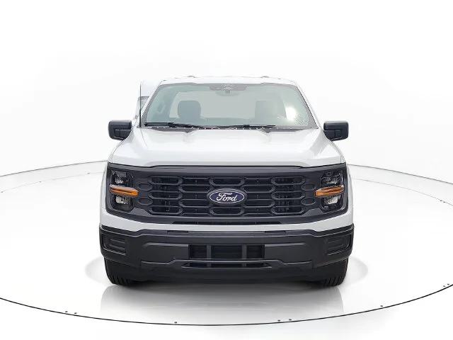 New 2026 Oxford White Ford XL image 2