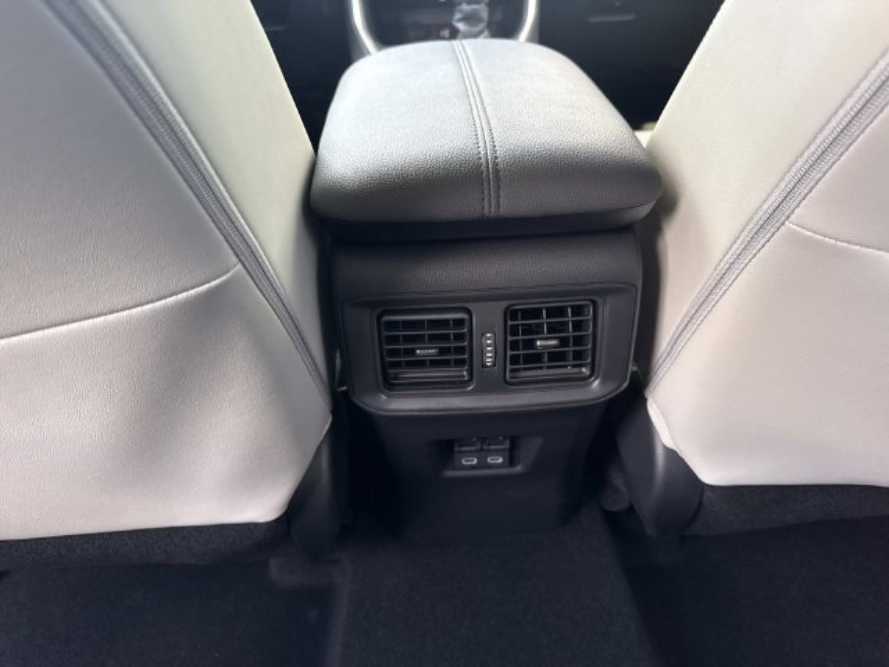 2024 Toyota RAV4 Limited - Photo 11