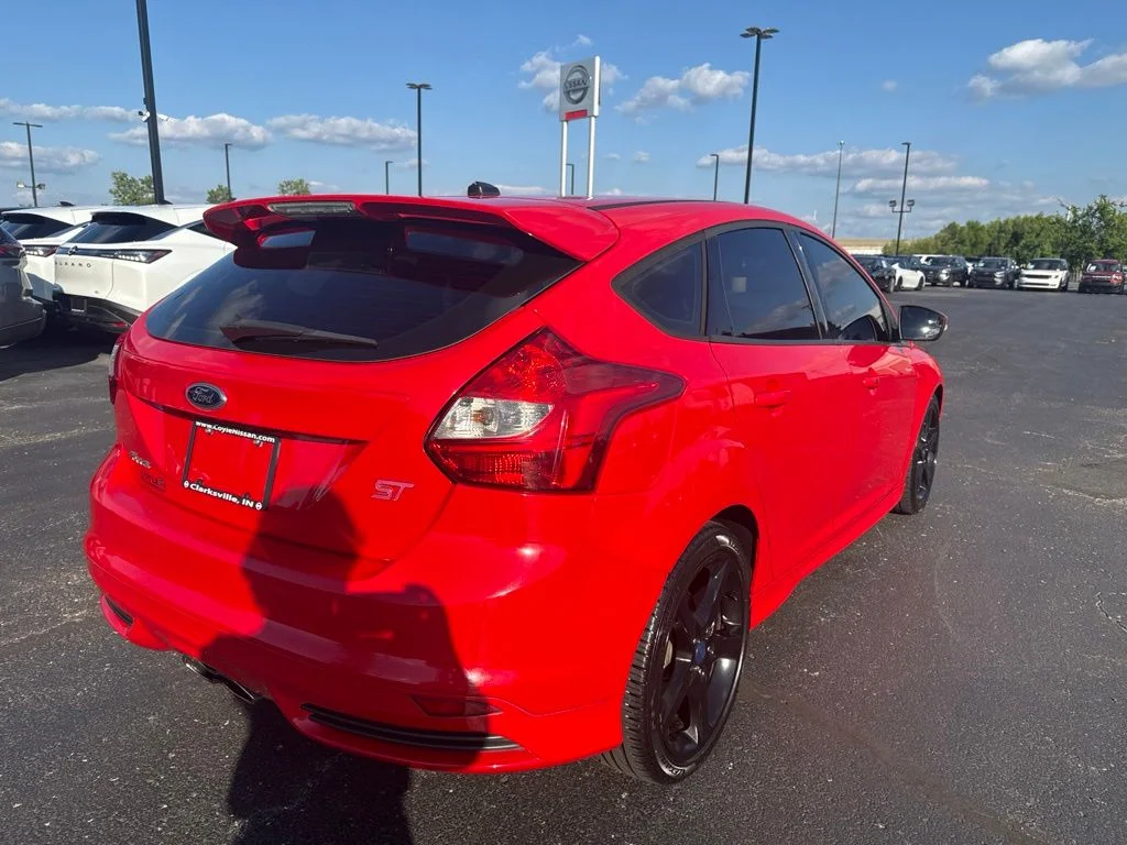 Used 2013 Red Ford ST image 3