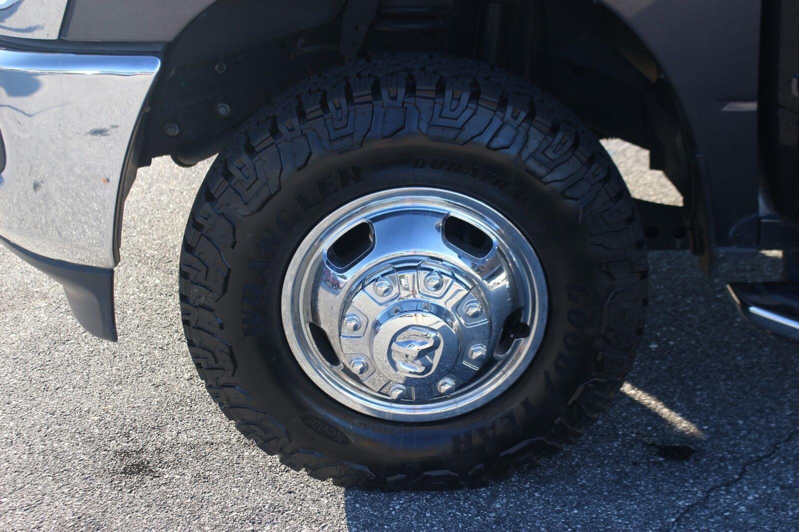 Used 2023 Grey Ram Big Horn image 41