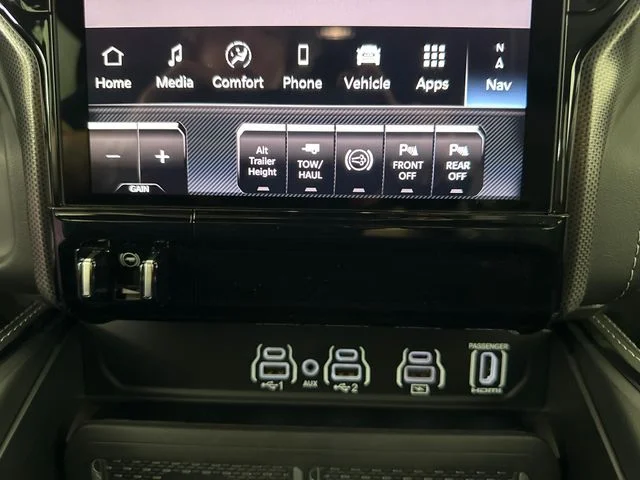 2026 RAM 3500 Limited - Photo 16