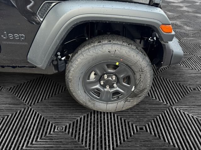 New 2026 Black Clear-Coat Exterior Paint Jeep Sport image 9
