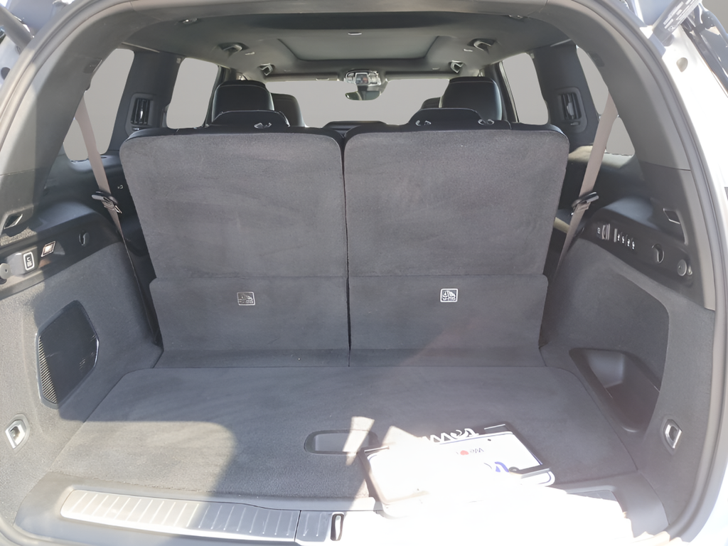 Used 2023 Silver Jeep Overland image 12