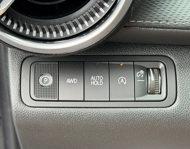 2027 Chevrolet Equinox LT - Photo 28