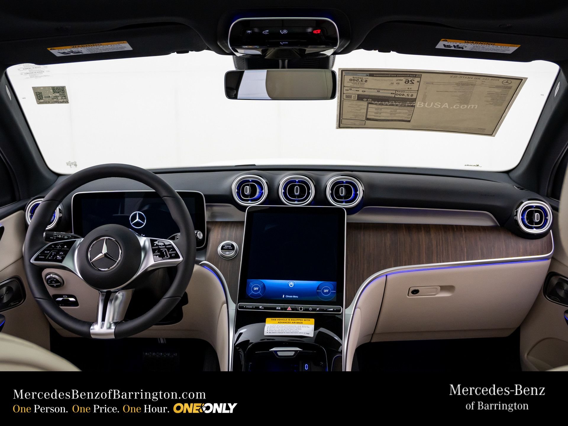 New 2026 MANUFAKTUR Moonlight White Metallic Mercedes-Benz GLC 300 image 11
