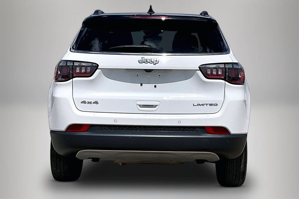 Used 2024 White/off-white Jeep Limited image 6