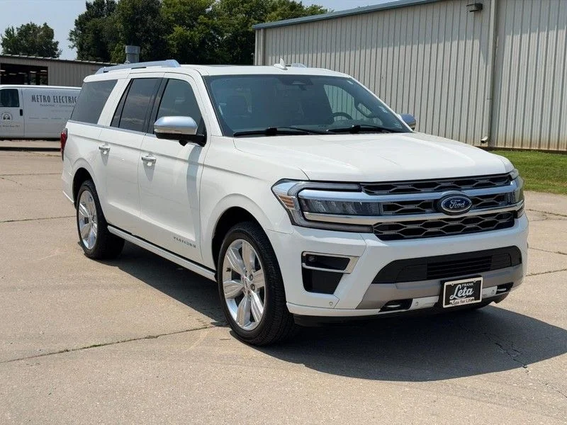 Used 2023 White Ford Platinum image 1