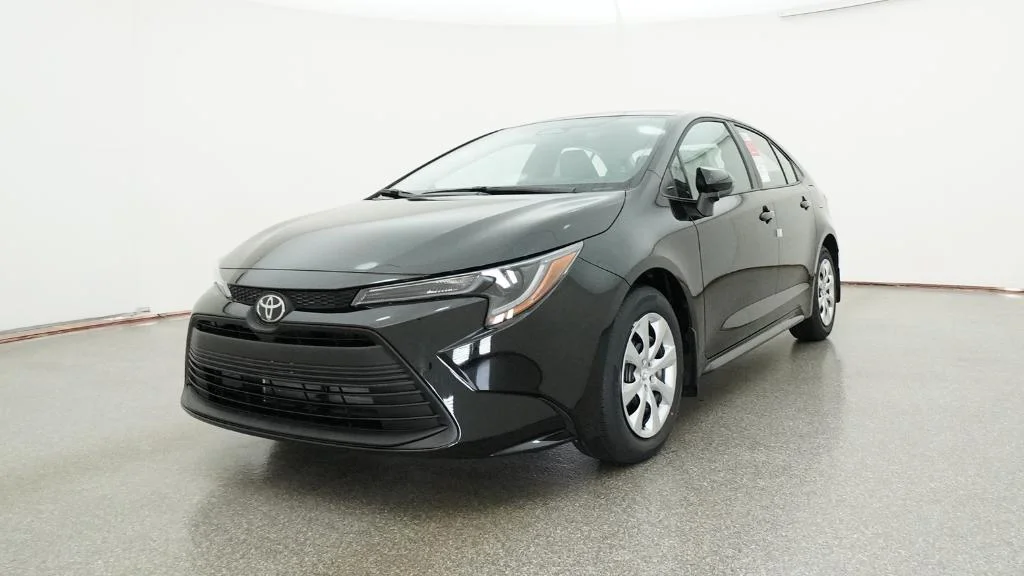 New 2026 Midnight Black Metallic Toyota LE image 17