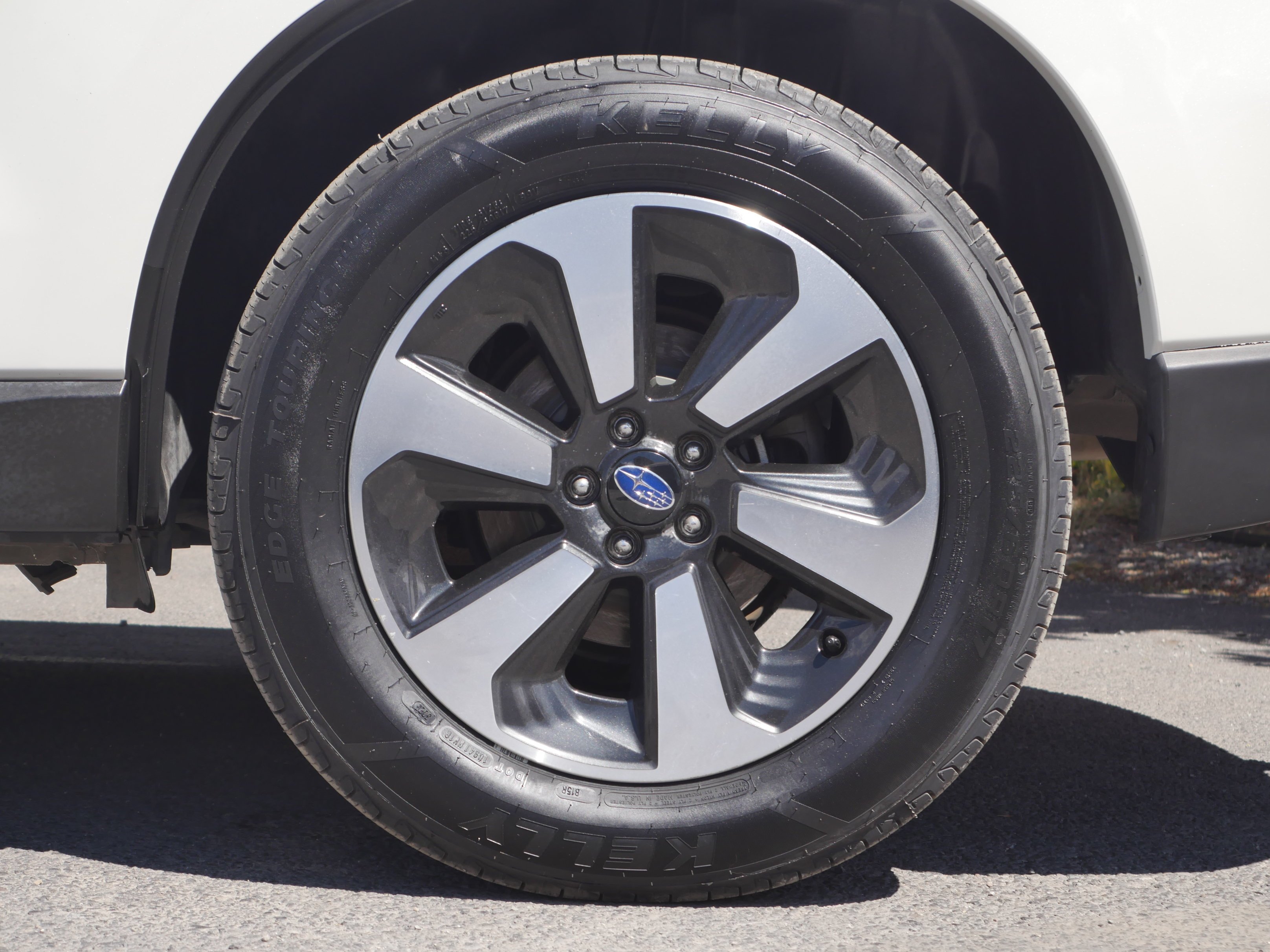 Used 2017 Crystal White Pearl Subaru Premium image 18