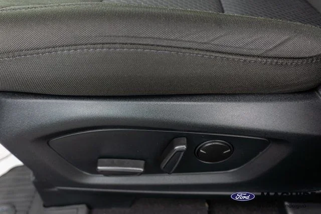 2023 Ford Explorer XLT - Photo 18