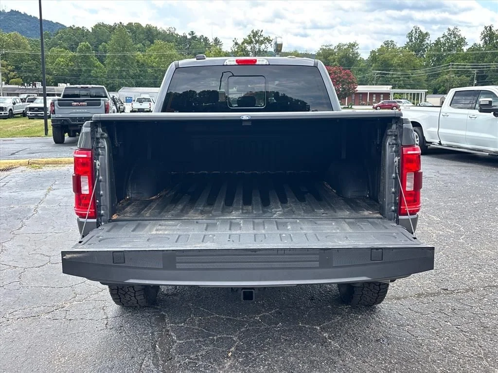 Used 2021 Gray Ford XLT image 7