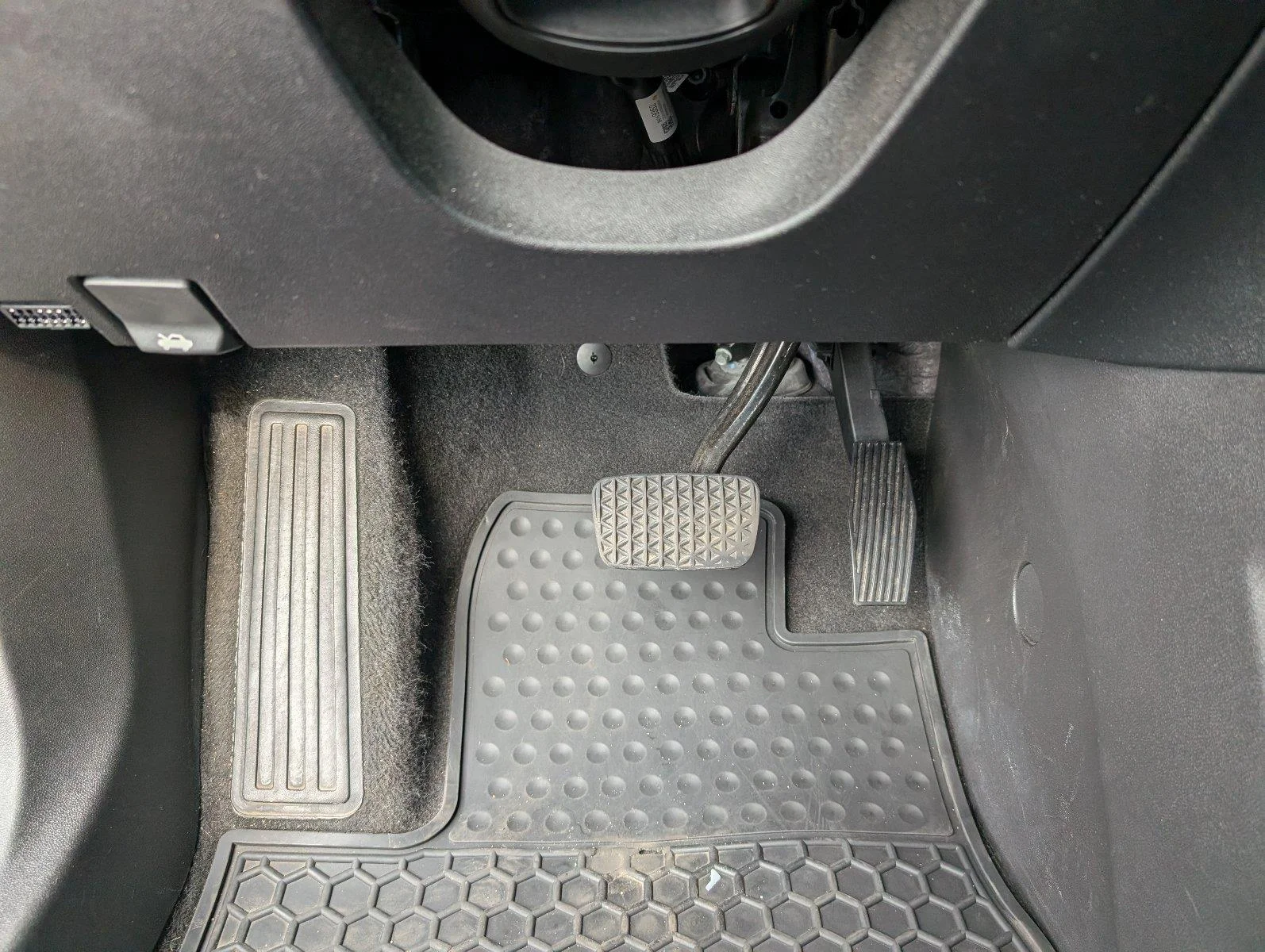 Used 2019 MOSAIC BLACK METALLIC Chevrolet LT image 29