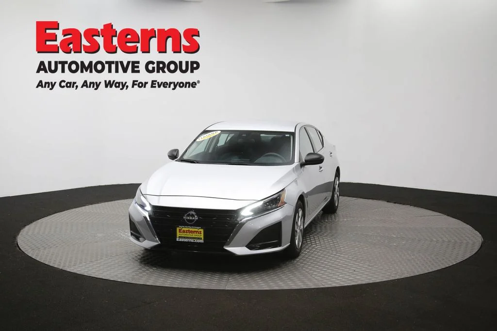 Used 2024 Silver Nissan 2.5 S image 53