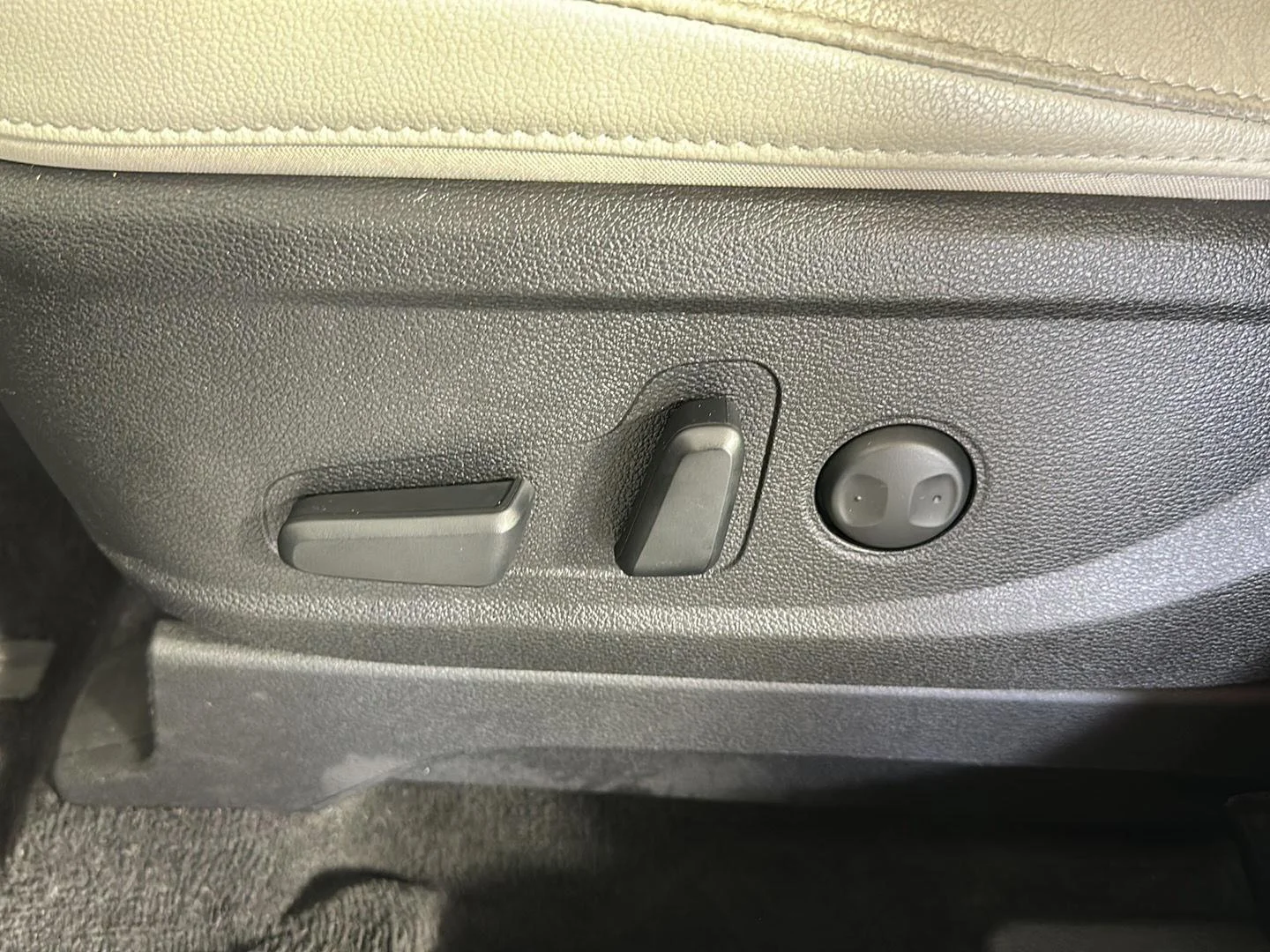 Used 2021 Ebony Black Kia EX image 12