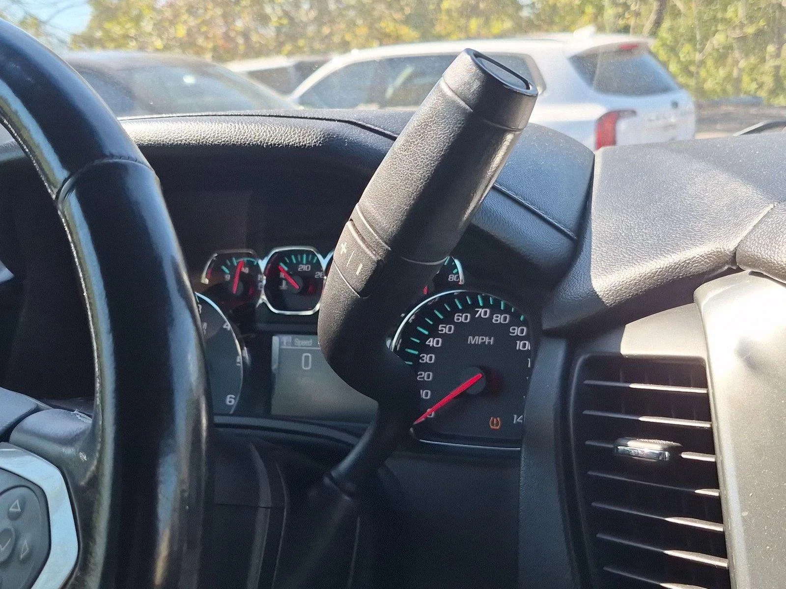 Used 2018 Silver Ice Metallic Chevrolet Premier image 28