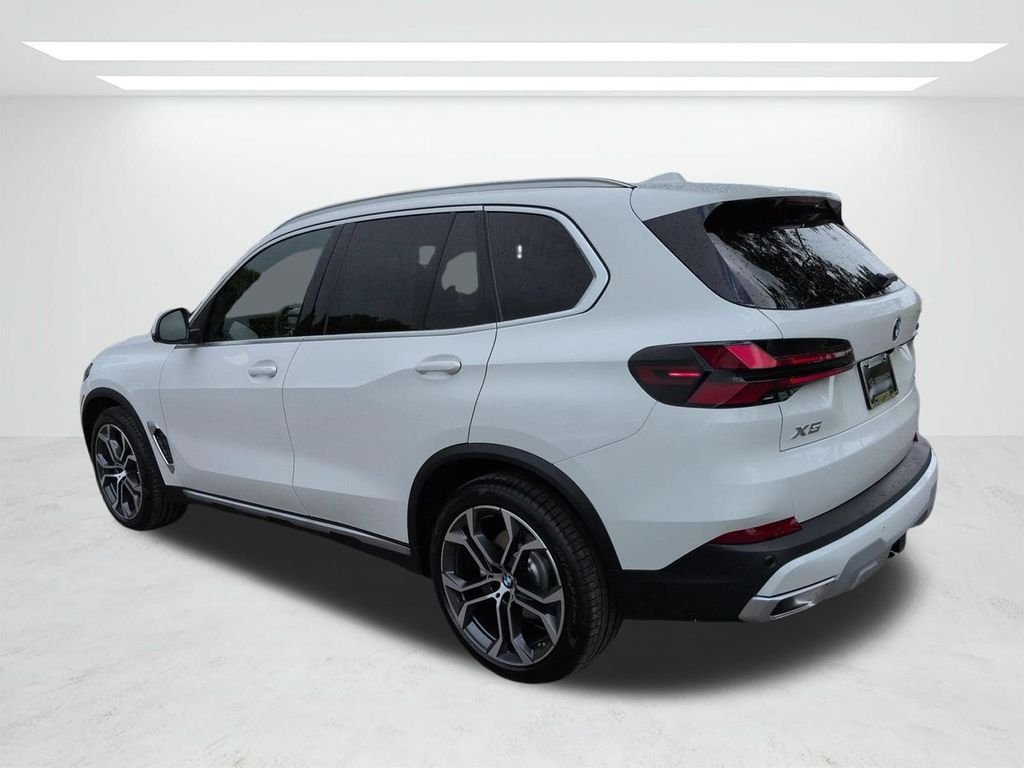 New 2026 Alpine White BMW xDrive40i image 6