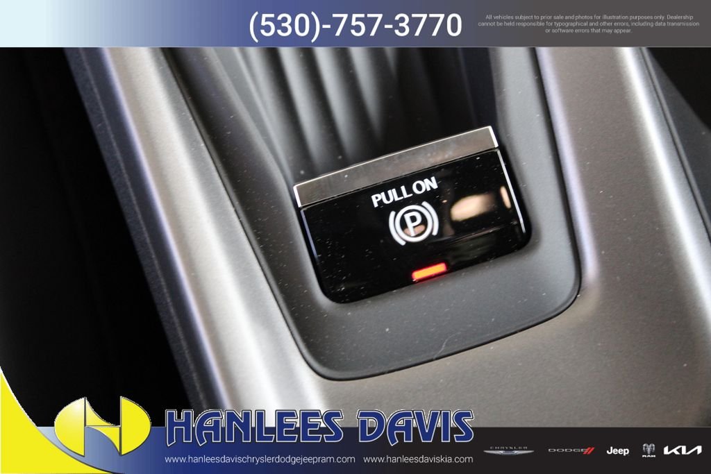 New 2026 Diamond Black Crystal Pearlcoat Dodge R/T image 17