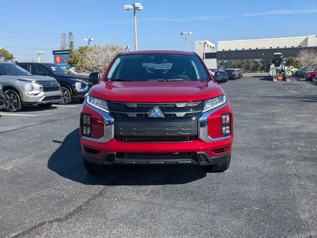 Used 2025 Red Mitsubishi 2.0 LE image 3