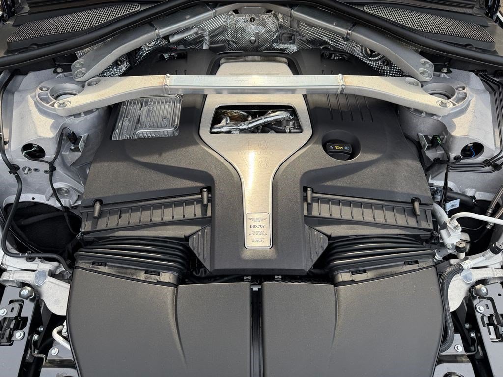 2026 Aston Martin DBX 707 - Photo 21
