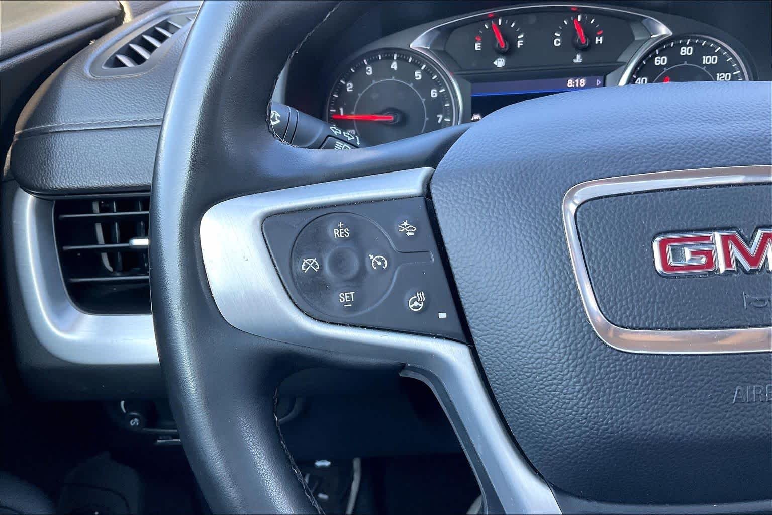Used 2024 Downpour Metallic GMC SLT image 22