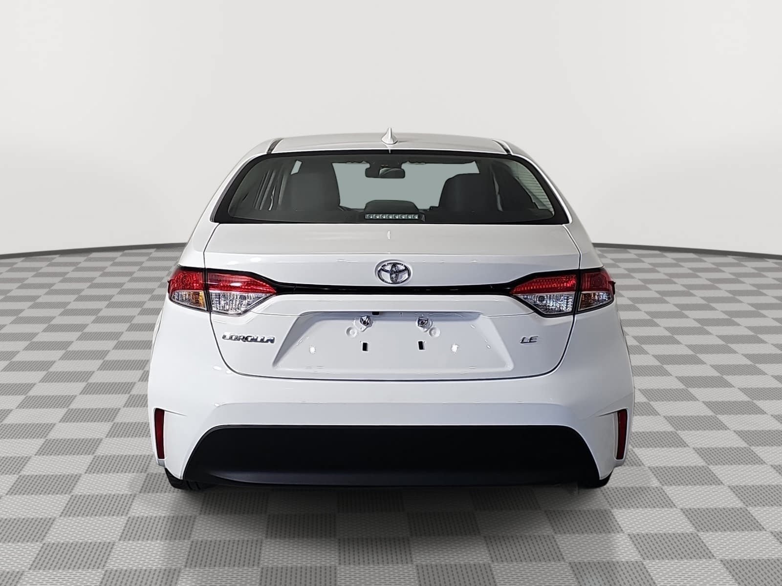 Used 2025 White Toyota LE image 7