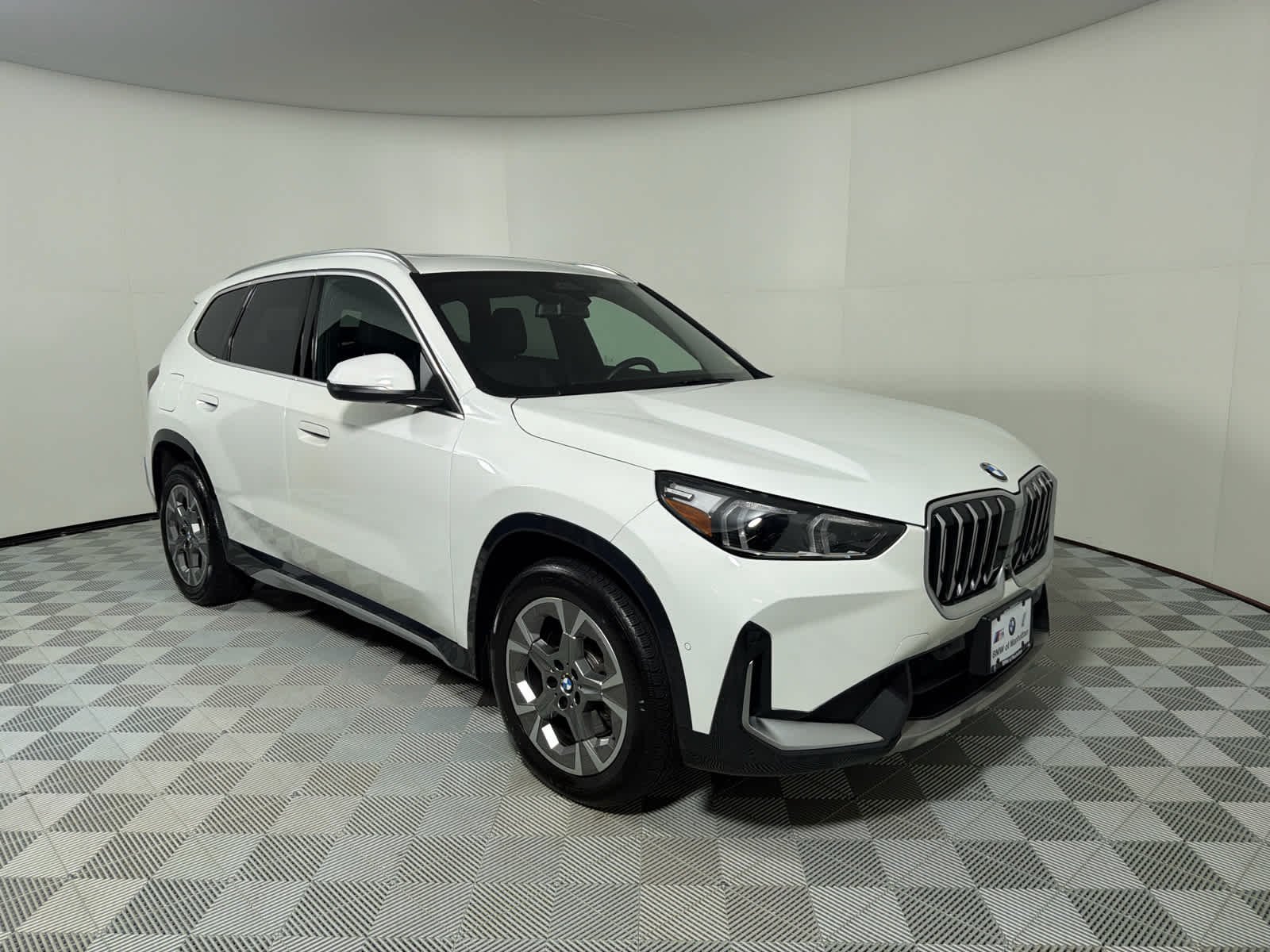 Used 2026 Alpine White BMW xDrive28i image 7