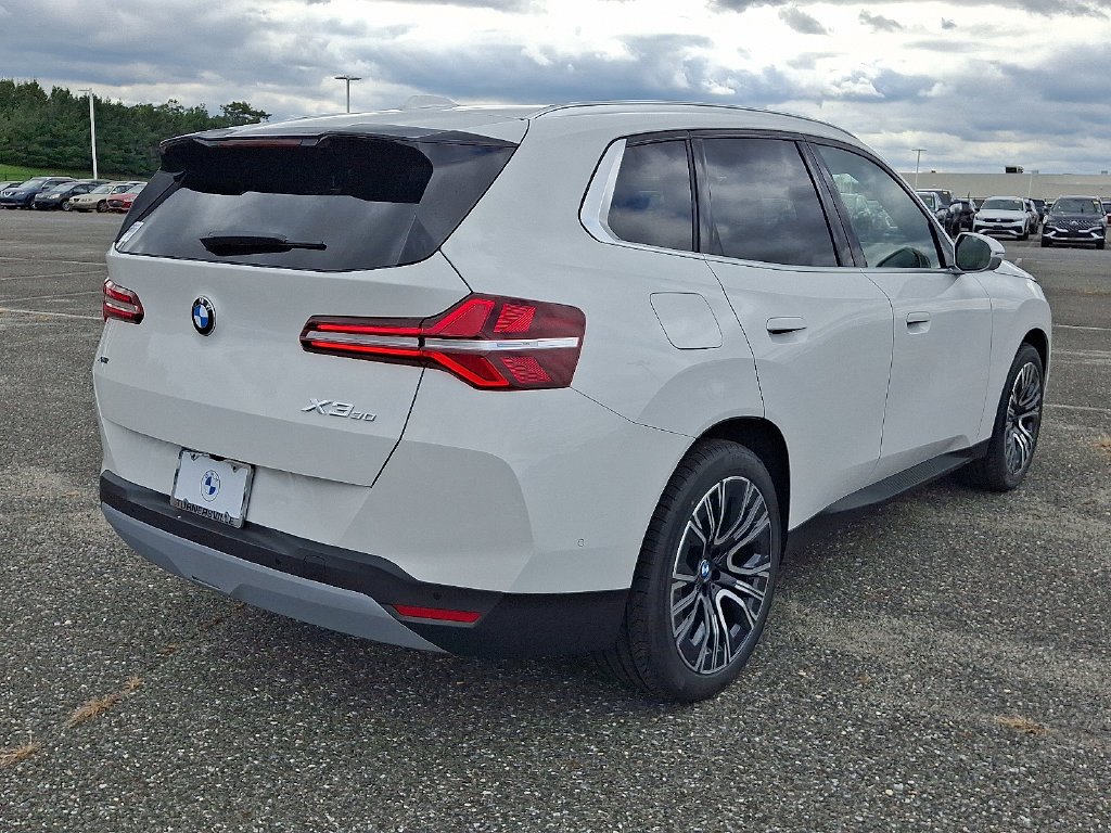 New 2026 Alpine White BMW 30 xDrive image 4