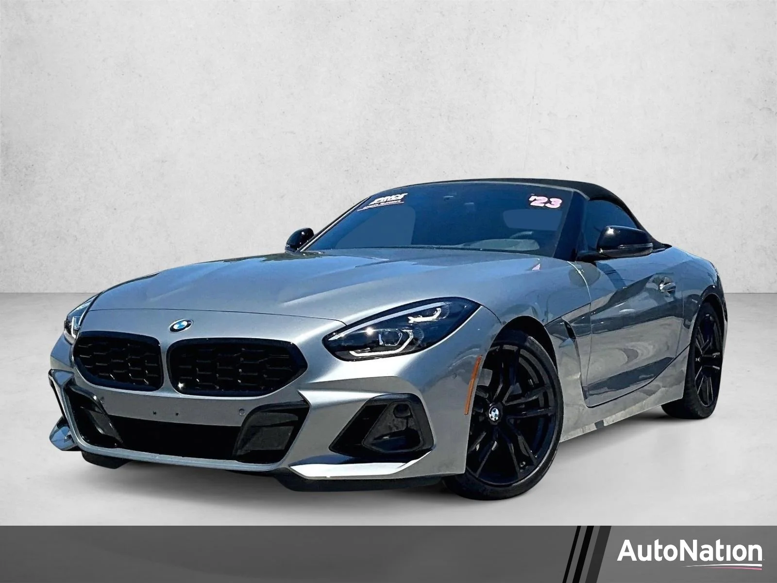 Used 2023 Skyscraper Grey Metallic BMW sDrive30i image 1