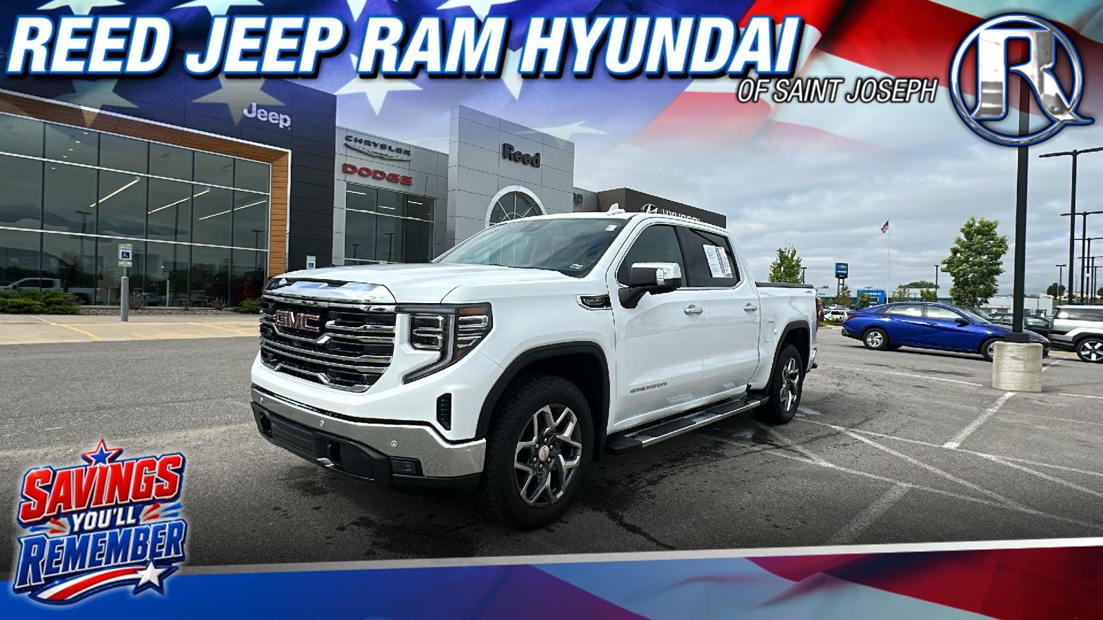 2025 GMC Sierra 4WD Crew Cab Short Box SLT's photo