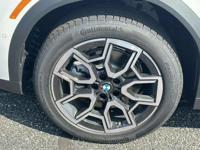 New 2027 White BMW xDrive28i image 7