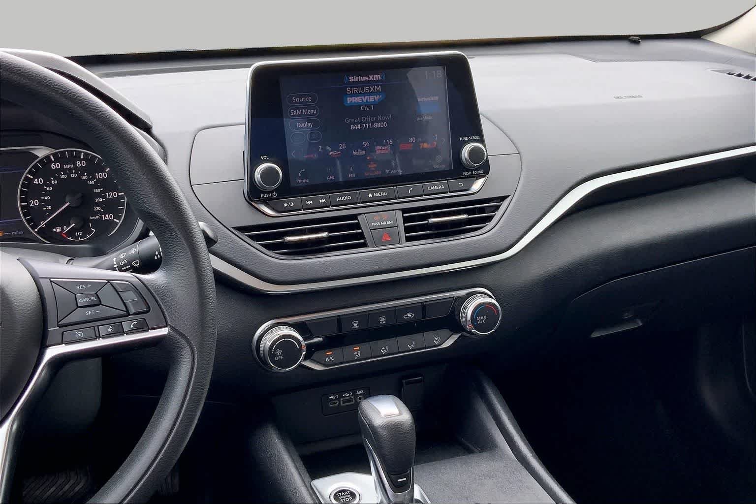 Used 2020 Glacier White Nissan 2.5 S image 7