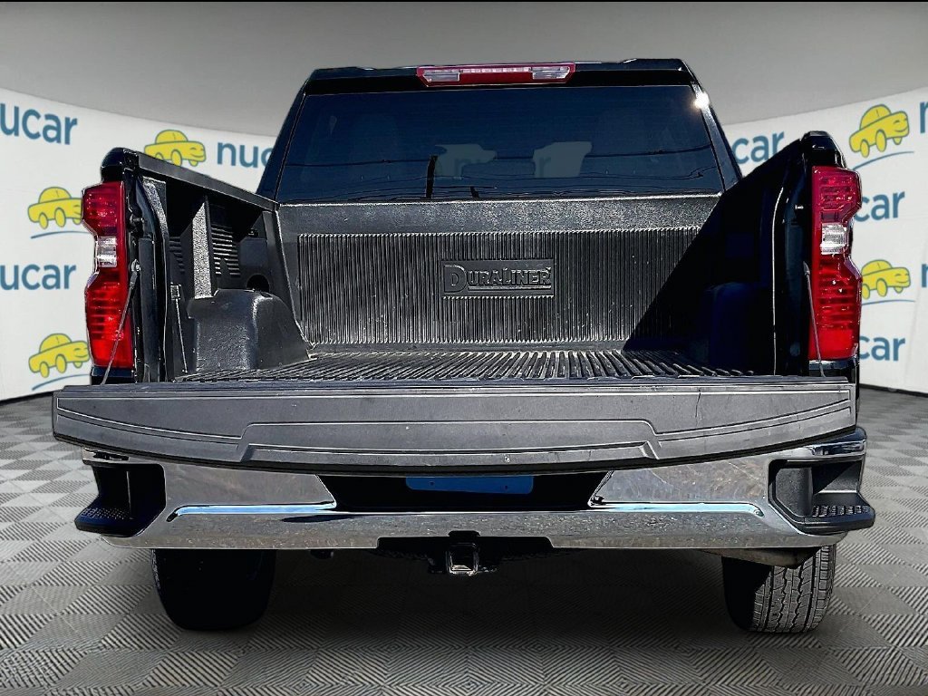 Used 2026 Black Chevrolet LT image 31