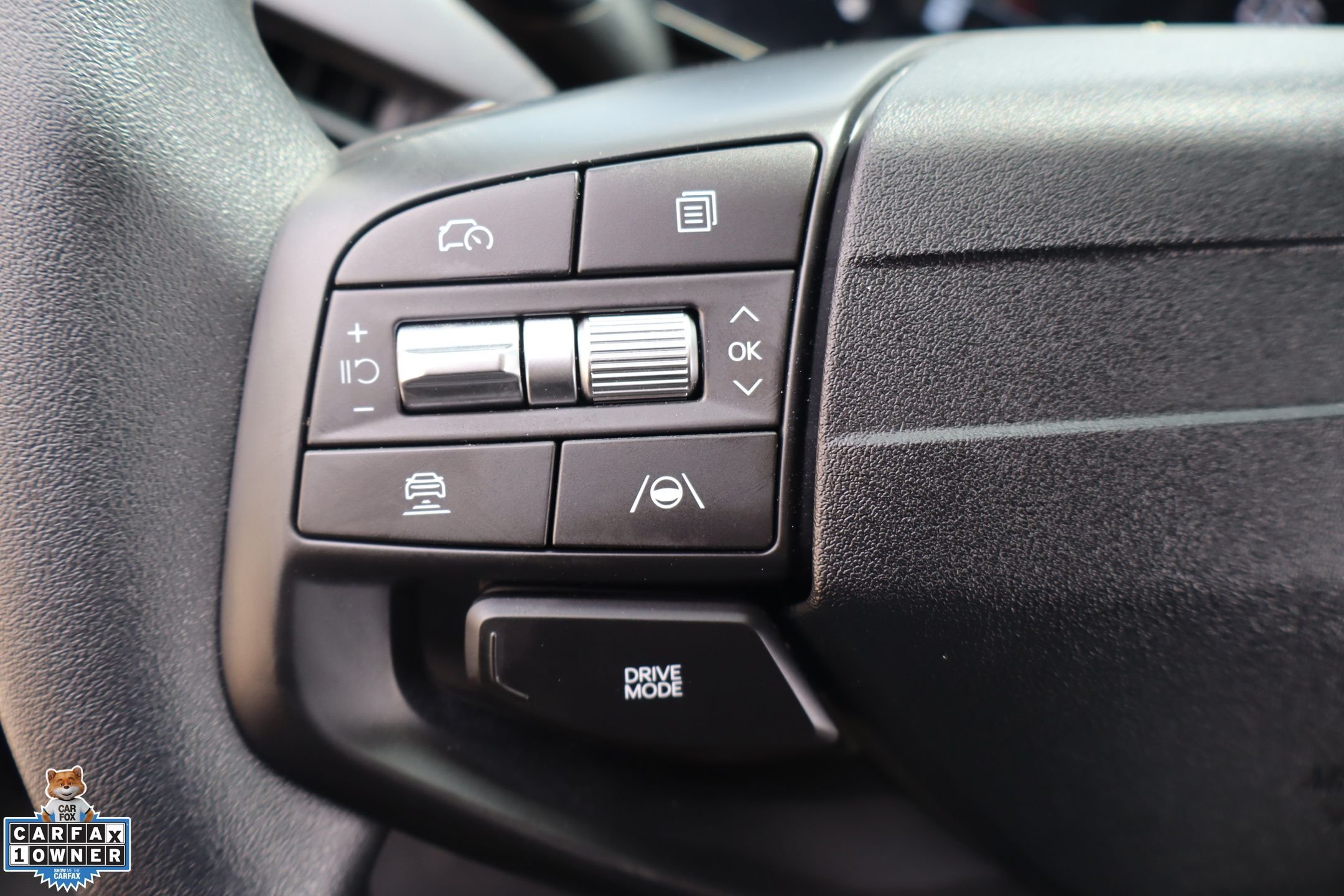 Used 2025 Red Kia LXS image 15