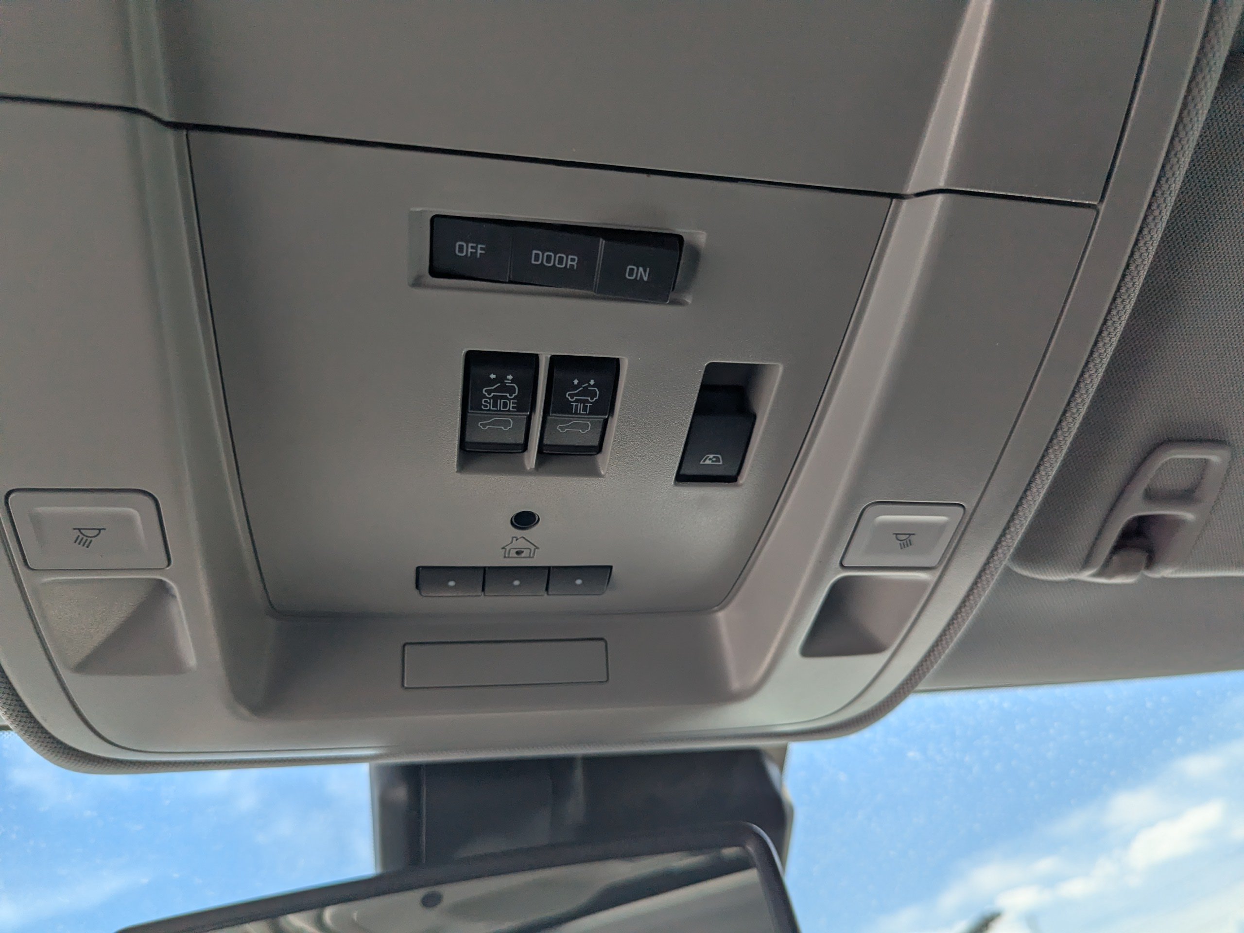 Used 2015 SUMMIT WHITE GMC Denali image 22