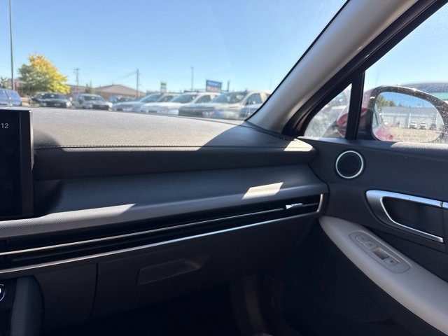 Used 2024 Red Hyundai SEL image 30