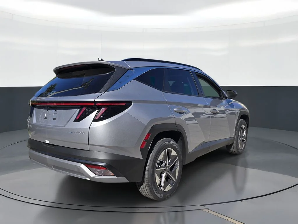 New 2026 Silver Hyundai SEL image 3