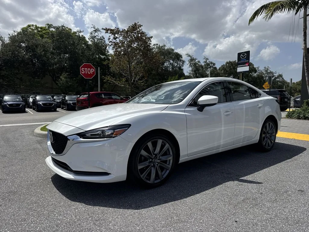 Used 2020 Snowflake White Pearl Mica Mazda Touring image 28