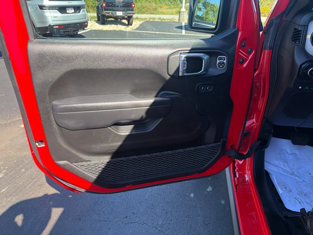 Certified Used 2025 Red Jeep Willys 4xe image 16