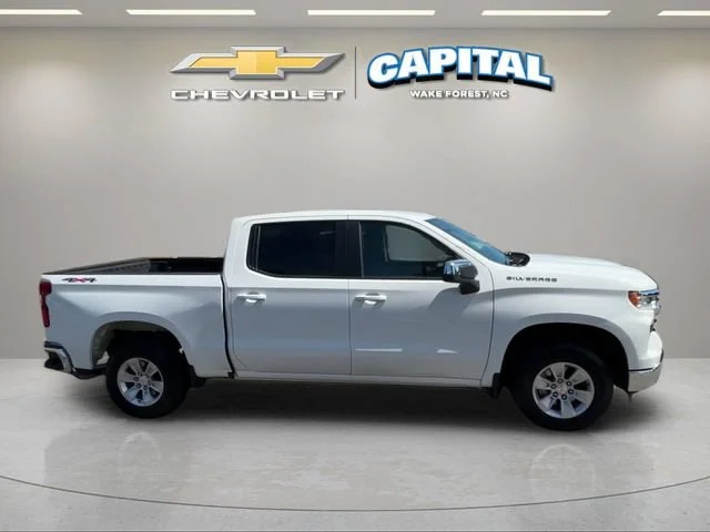 Used 2026 Summit White Chevrolet LT image 6