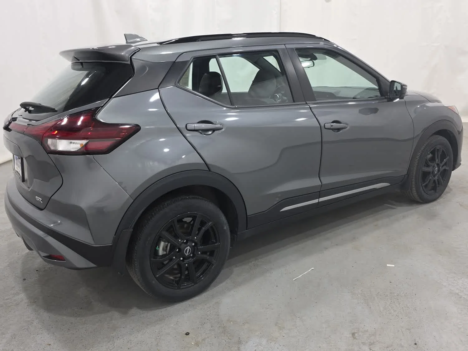 Used 2023 Gun Metallic Nissan SR image 7