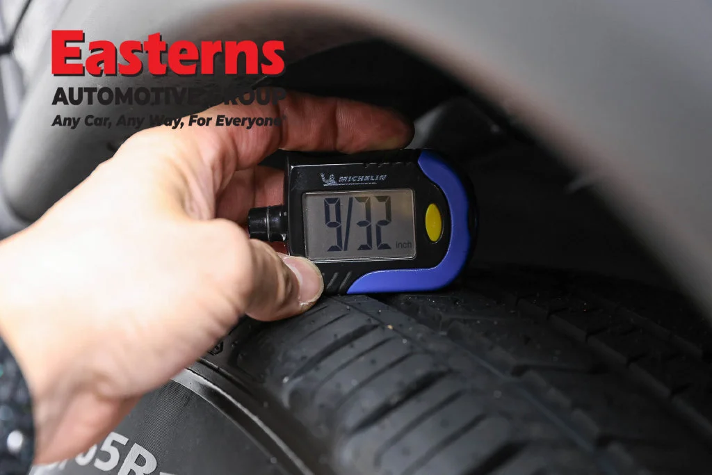 Used 2023 Gray Nissan SV image 28