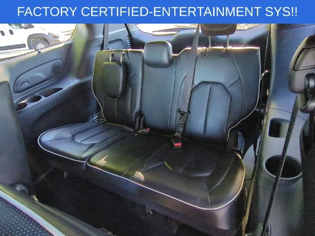 Used 2023 Blue Chrysler Limited image 30