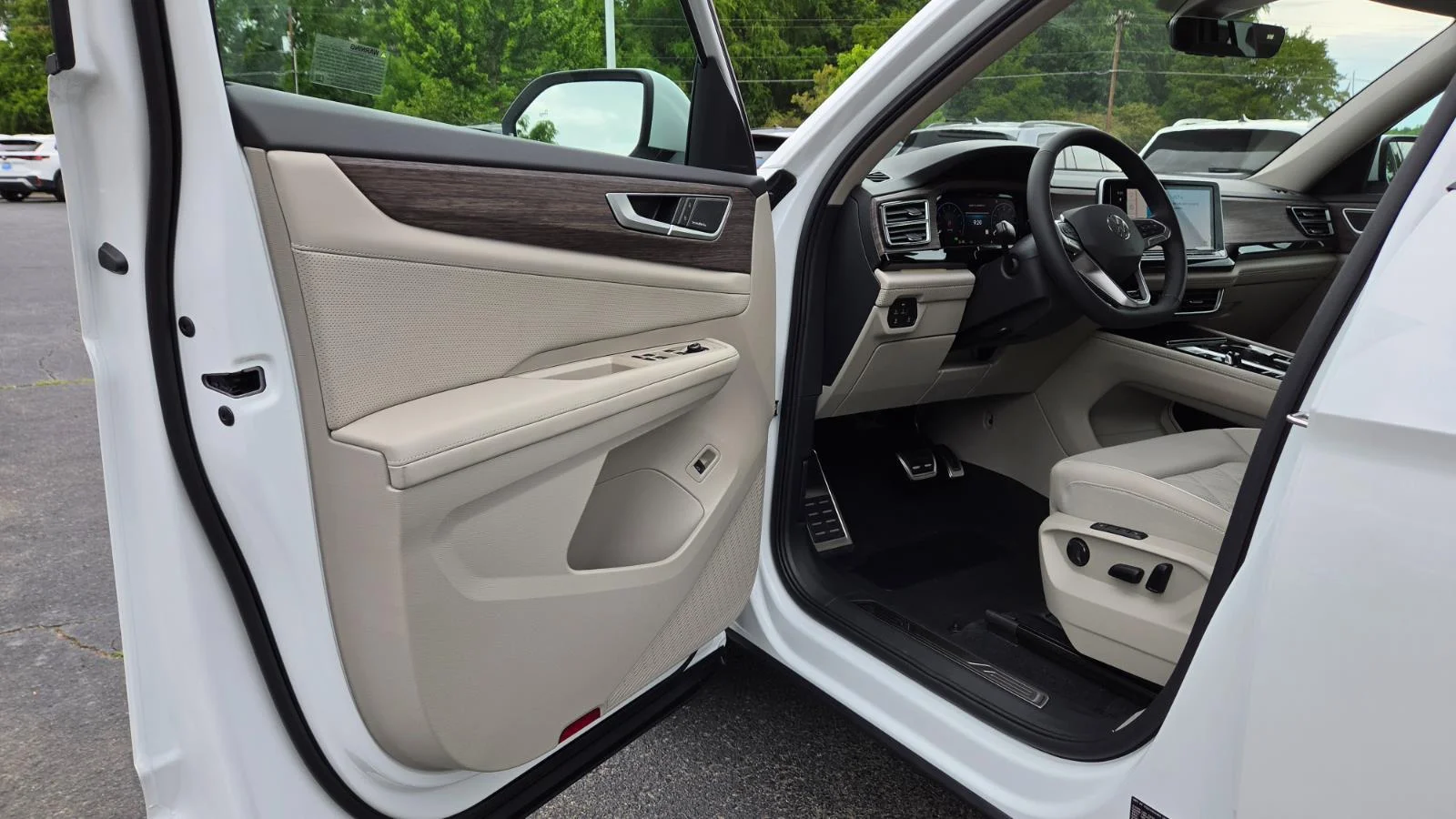 New 2026 Opal White Pearl Volkswagen 2.0T SEL Premium R-Line image 19
