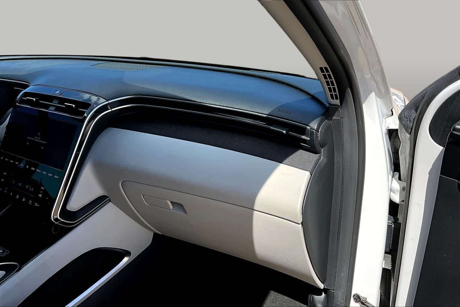Used 2024 White Pearl Hyundai Limited image 19