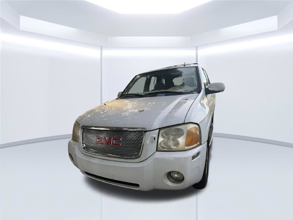 Used 2007 Summit White GMC Denali image 8