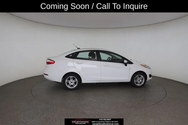 Used 2019 White Ford SE image 22