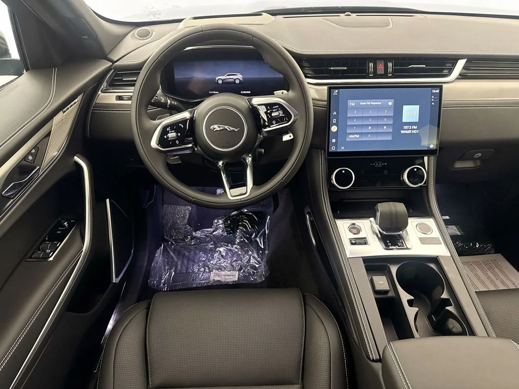 2026 Jaguar F-Pace R-Dynamic S - Photo 23