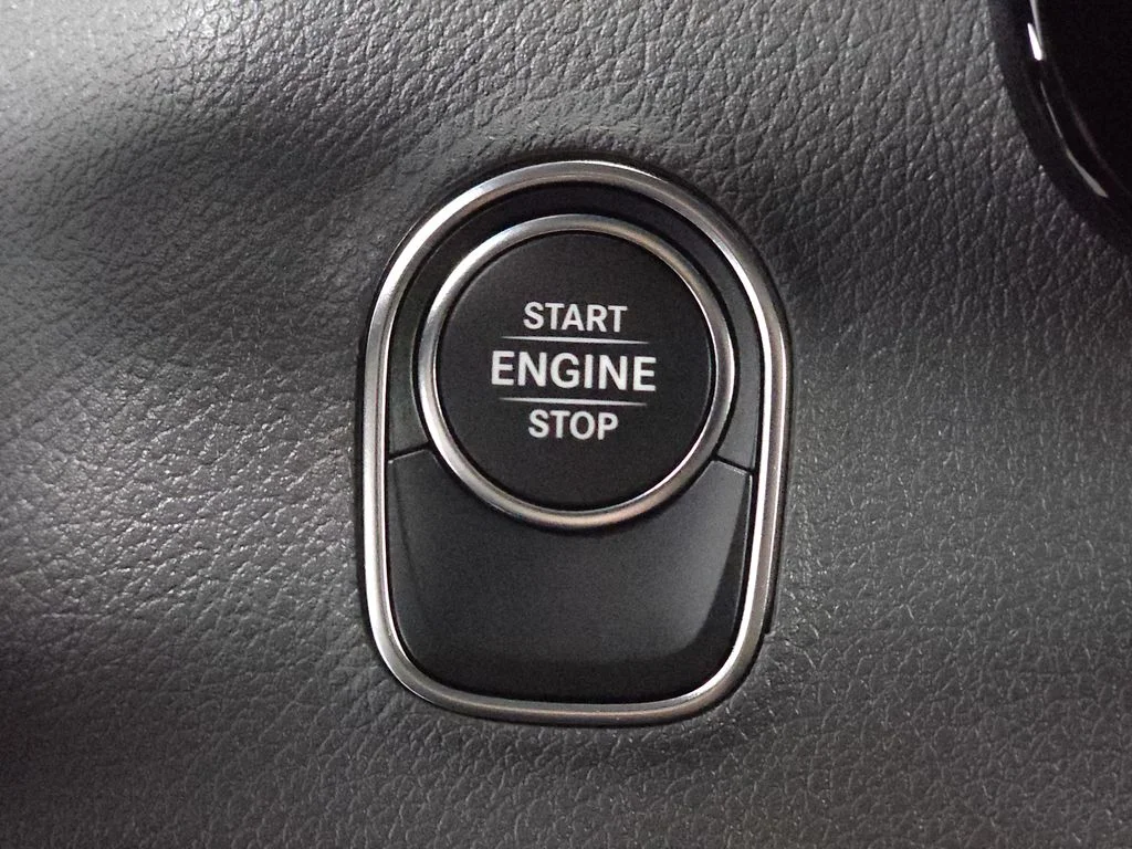 Used 2026 Arctic White Mercedes-Benz Cargo 144 WB image 15