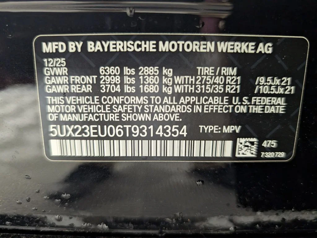 New 2026 Black Sapphire Metallic BMW xDrive40i image 21
